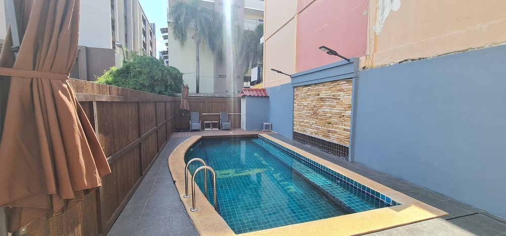 Nirvana Boutique Suites 26/50