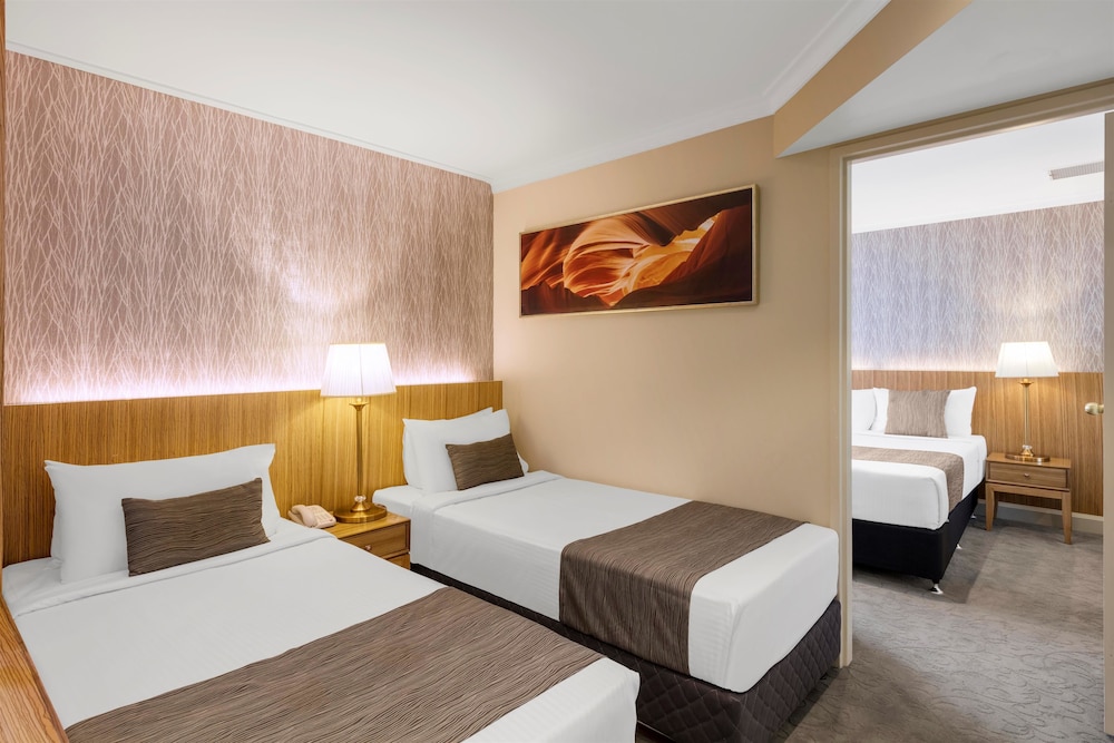 Hotel Diana 12/54