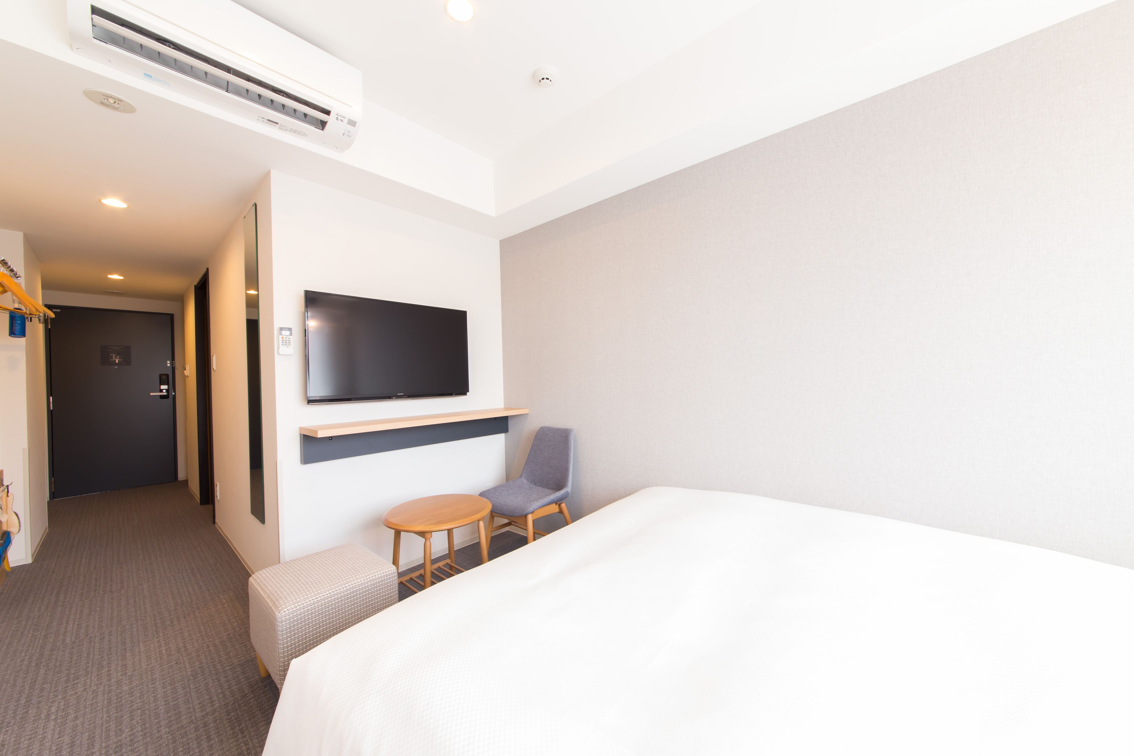 DELUXE, DOUBLE BED