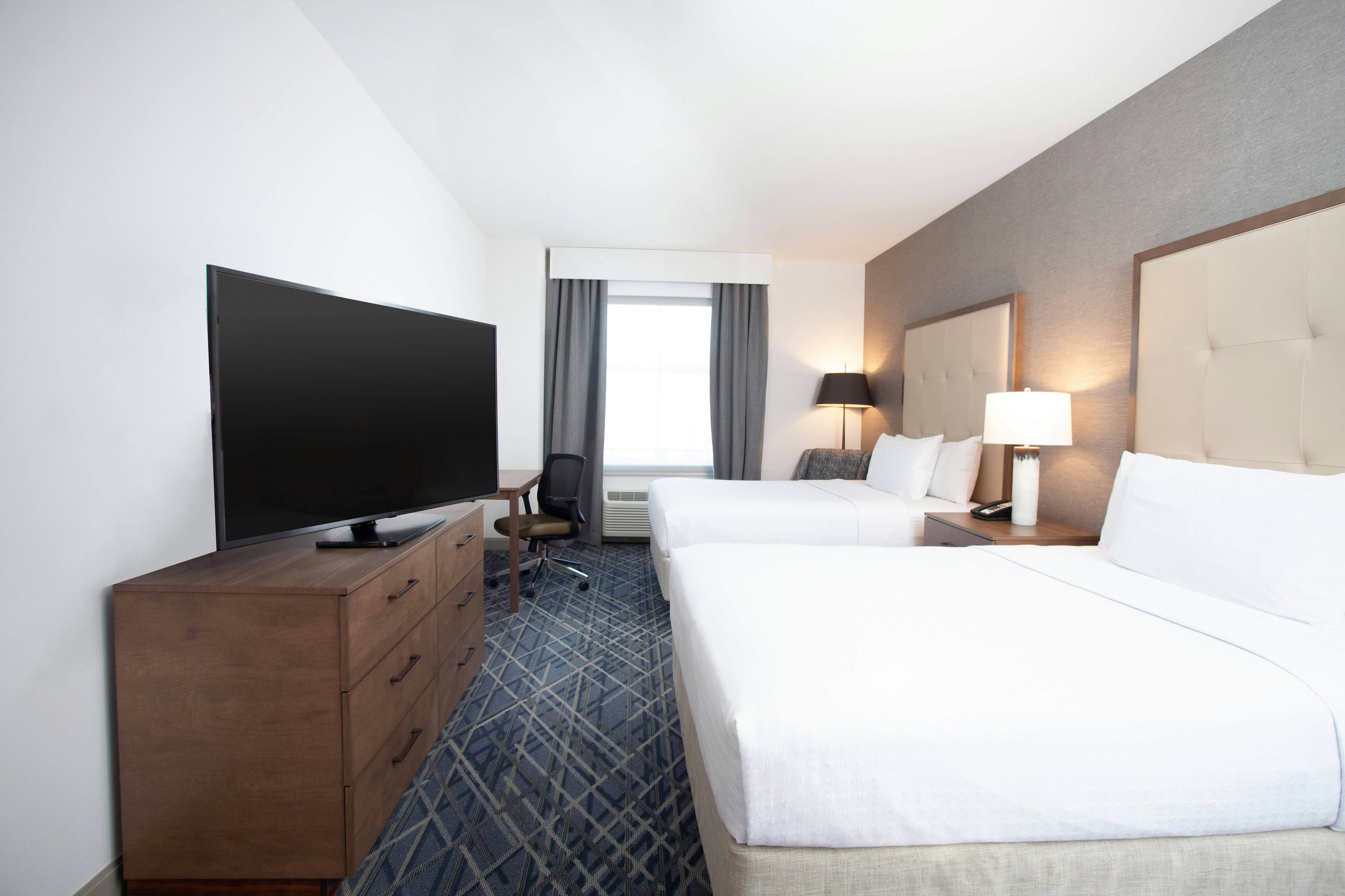 Suite, 2 Queen Beds, Accessible