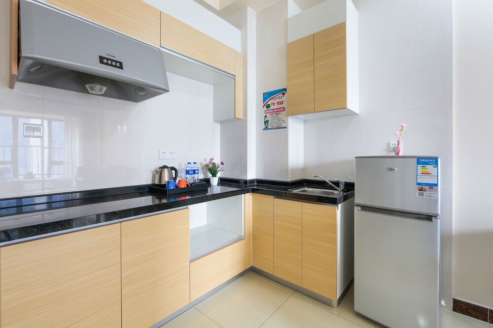 Angda Pazhou Apartment 7/60