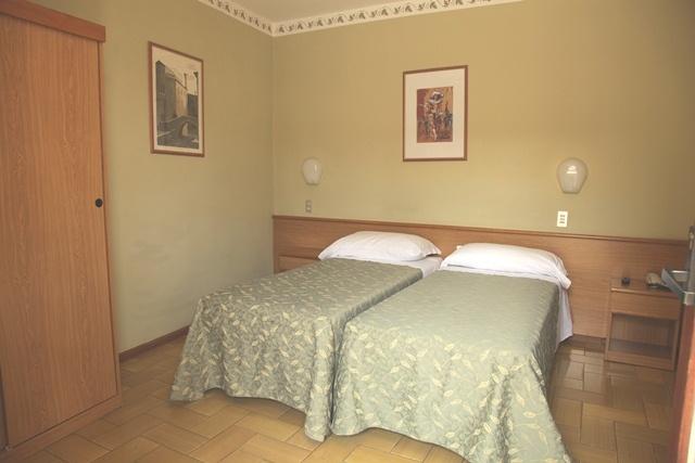 Hotel Modena 11/26