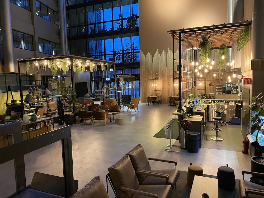 restaurant-cafeteria
