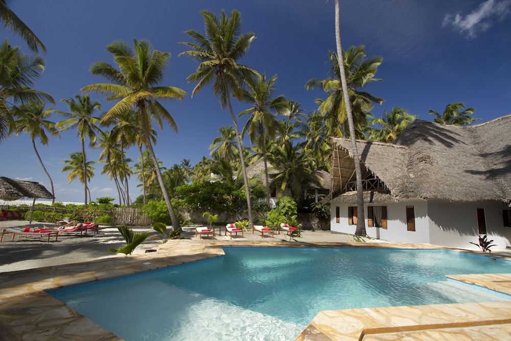 Raha Lodge 35/42
