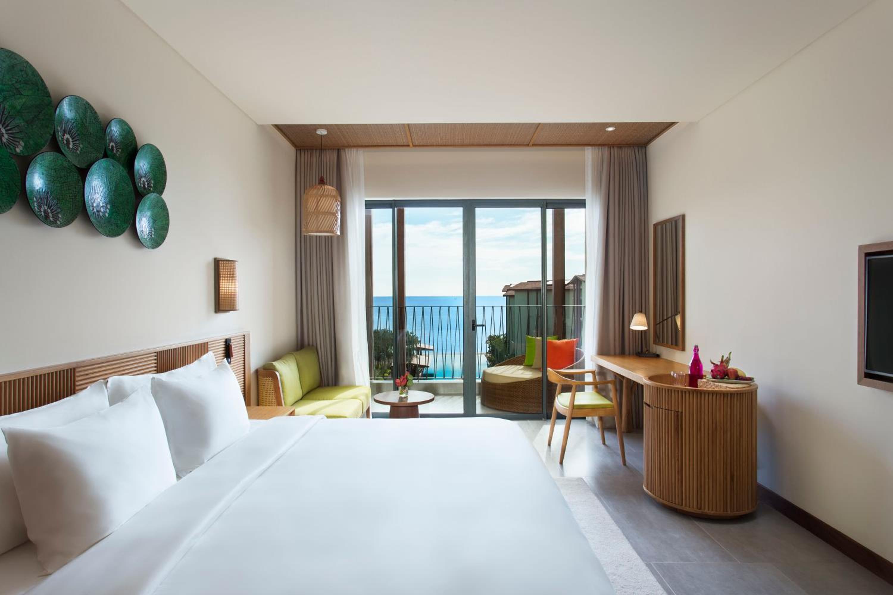 Ocean, Deluxe, King Bed