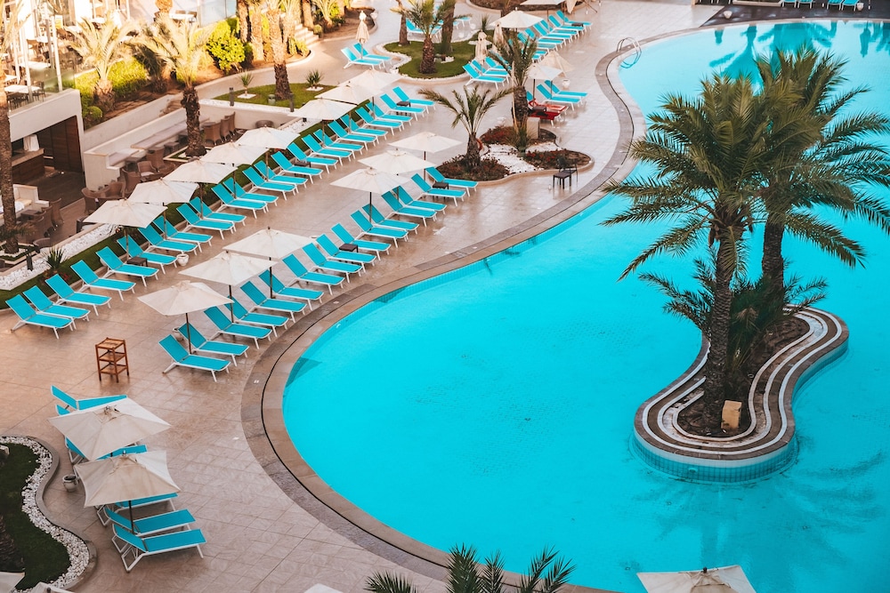 Hotel Rosa Beach 64/67