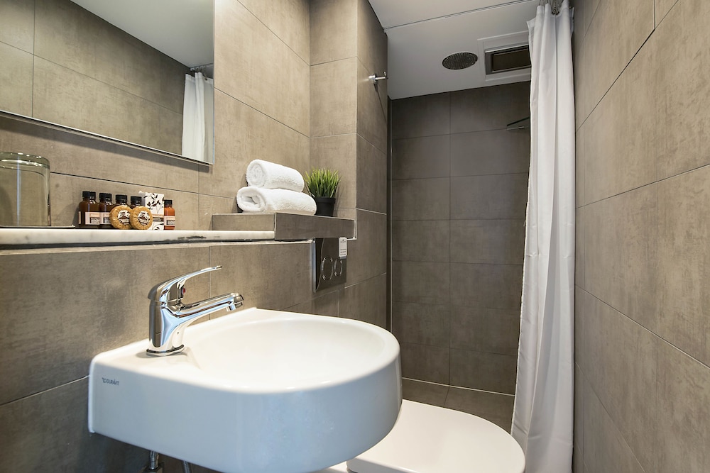 Sydney Boutique Hotel 11/56