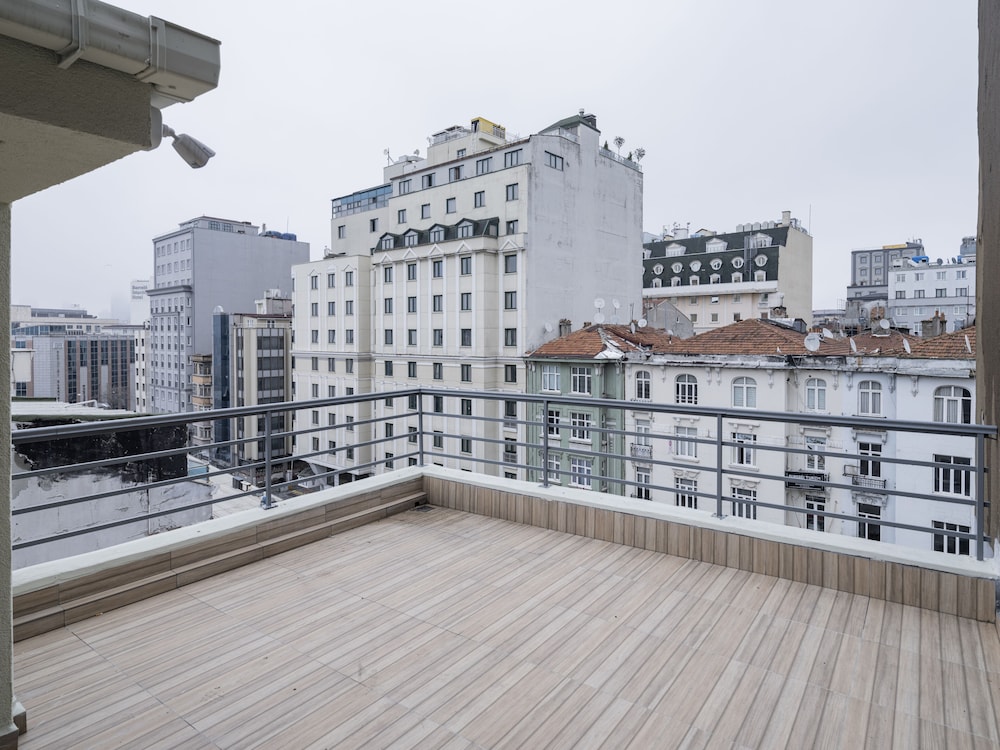 ROCO Beyoglu 43/49