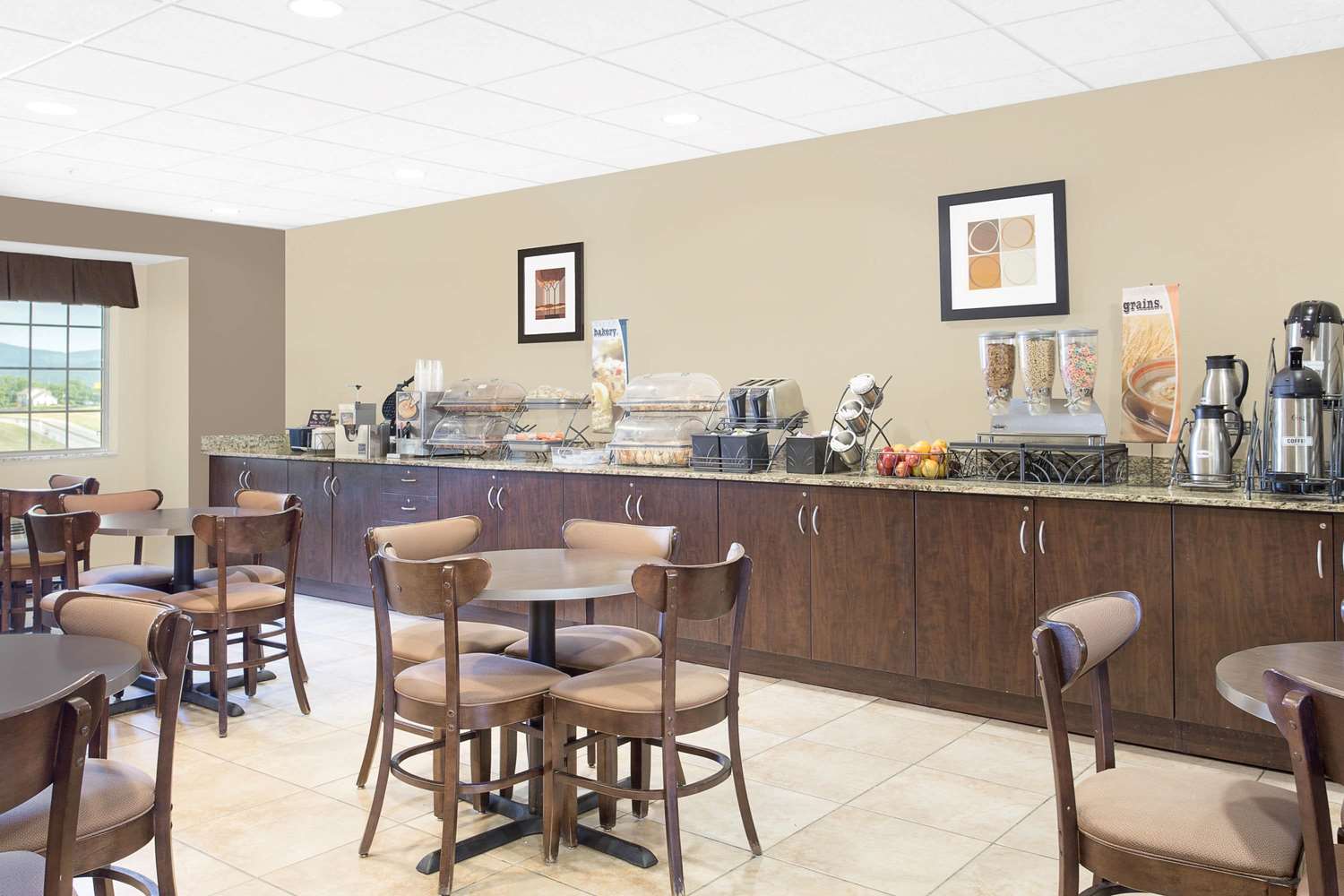 Microtel Inn & Suites By Wyndham Mansfield 5/12