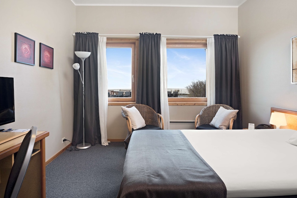 Stav Hotel 22/77