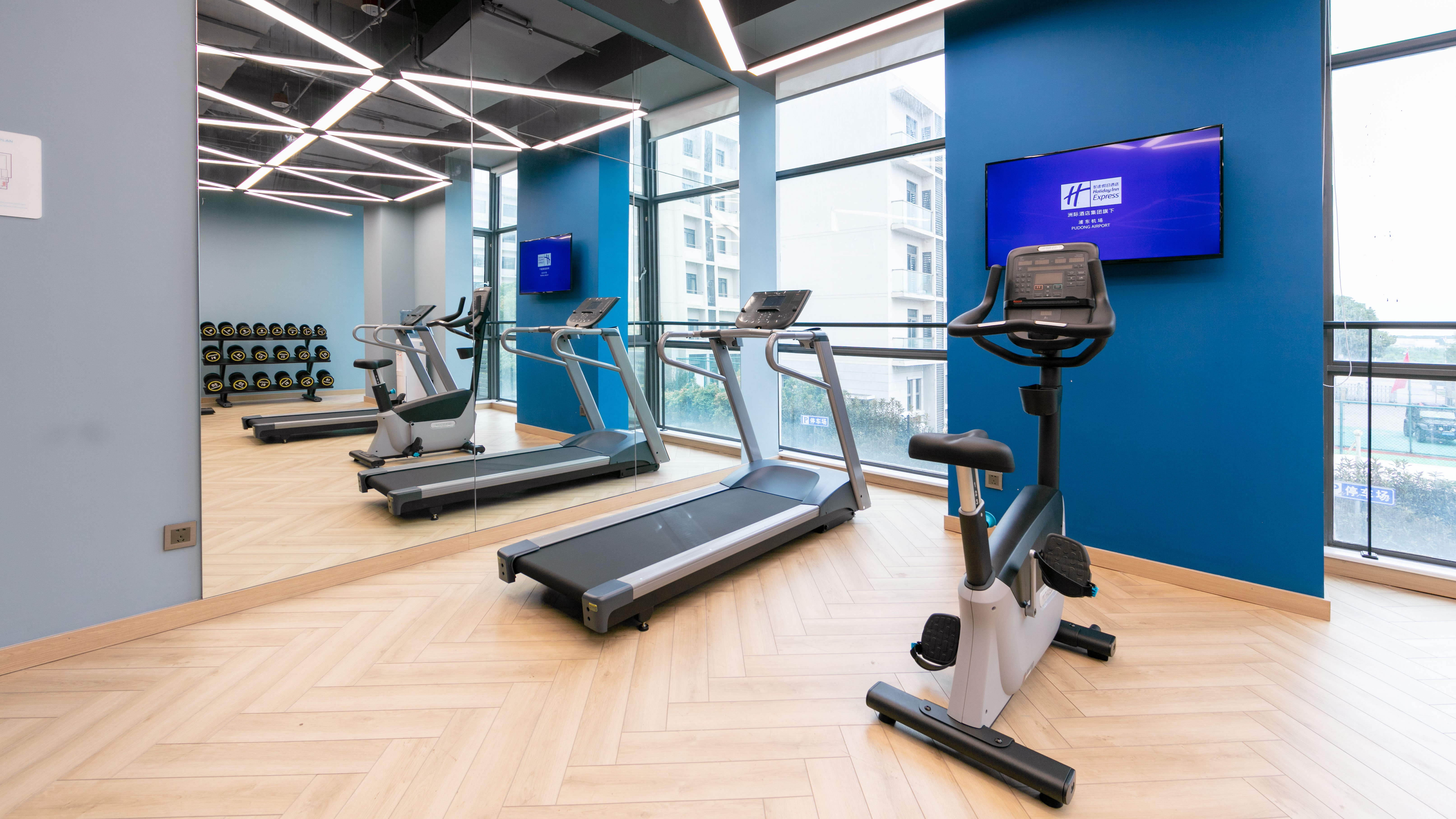 Holiday Inn Express Shanghai Pudong Airport 18/32