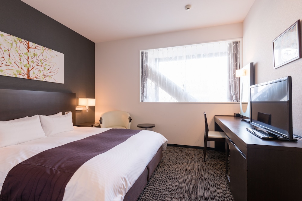 TYPE A, QUEEN BED