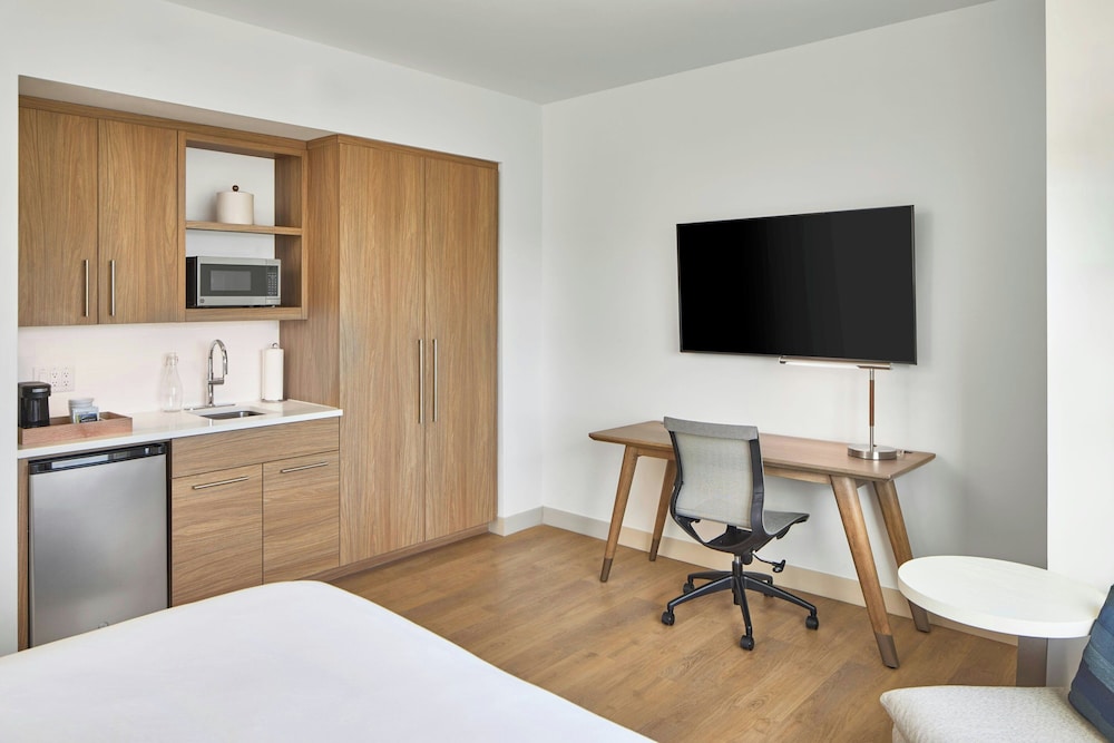 Element by Marriott Wilmington 42/50