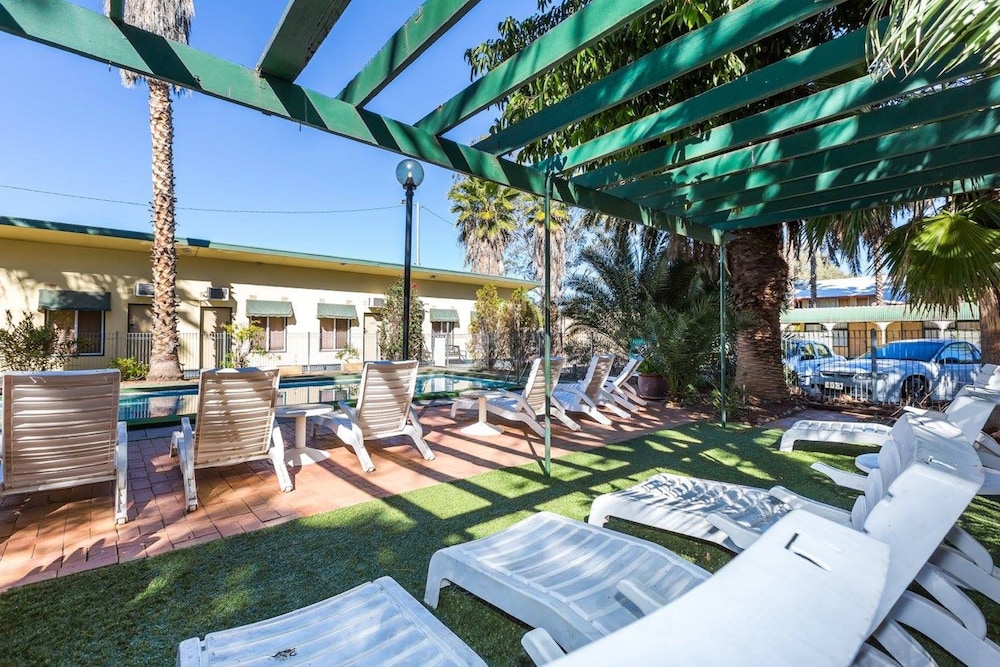 Elkira Court Motel 1/58