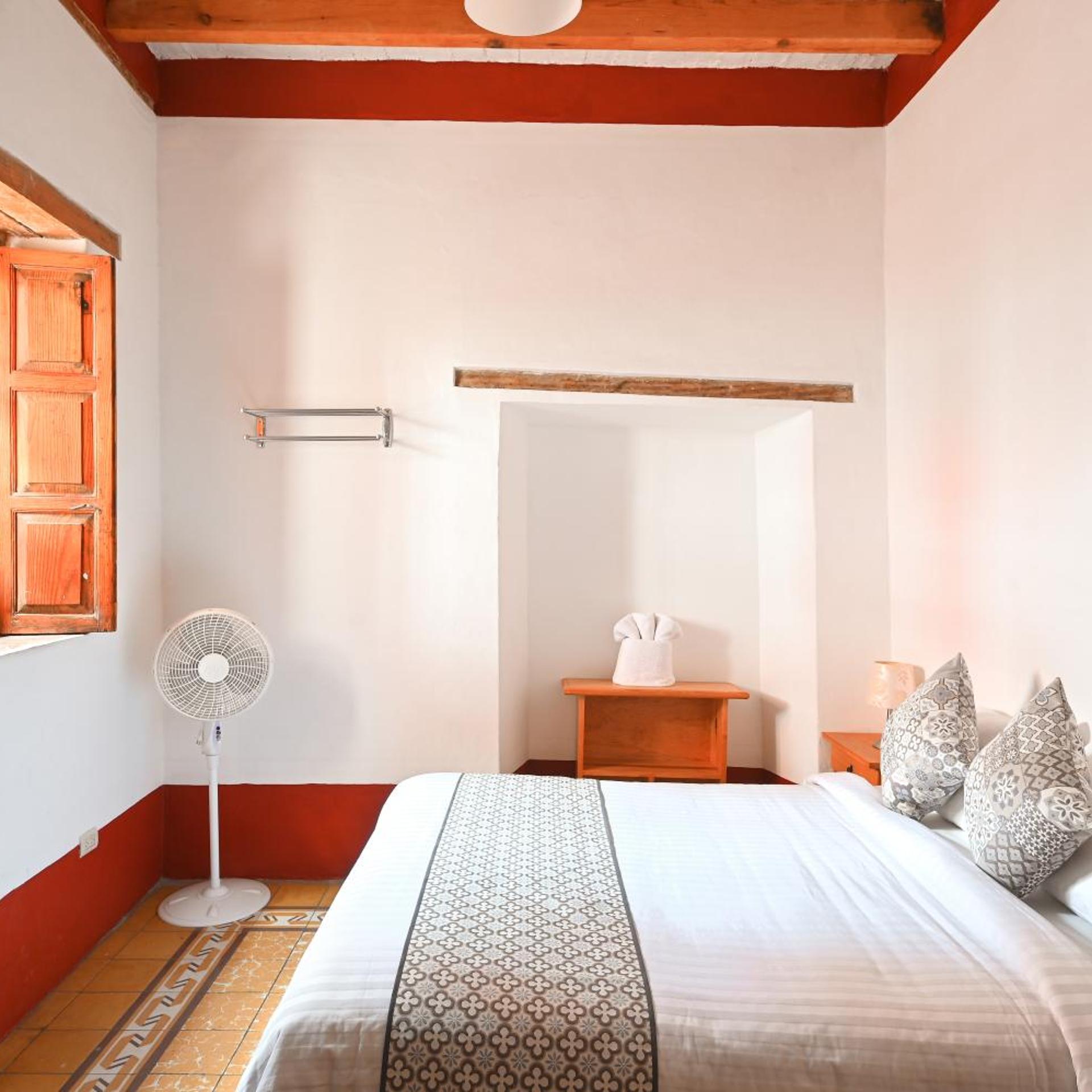 Hotel Meson Cuevano 18/50