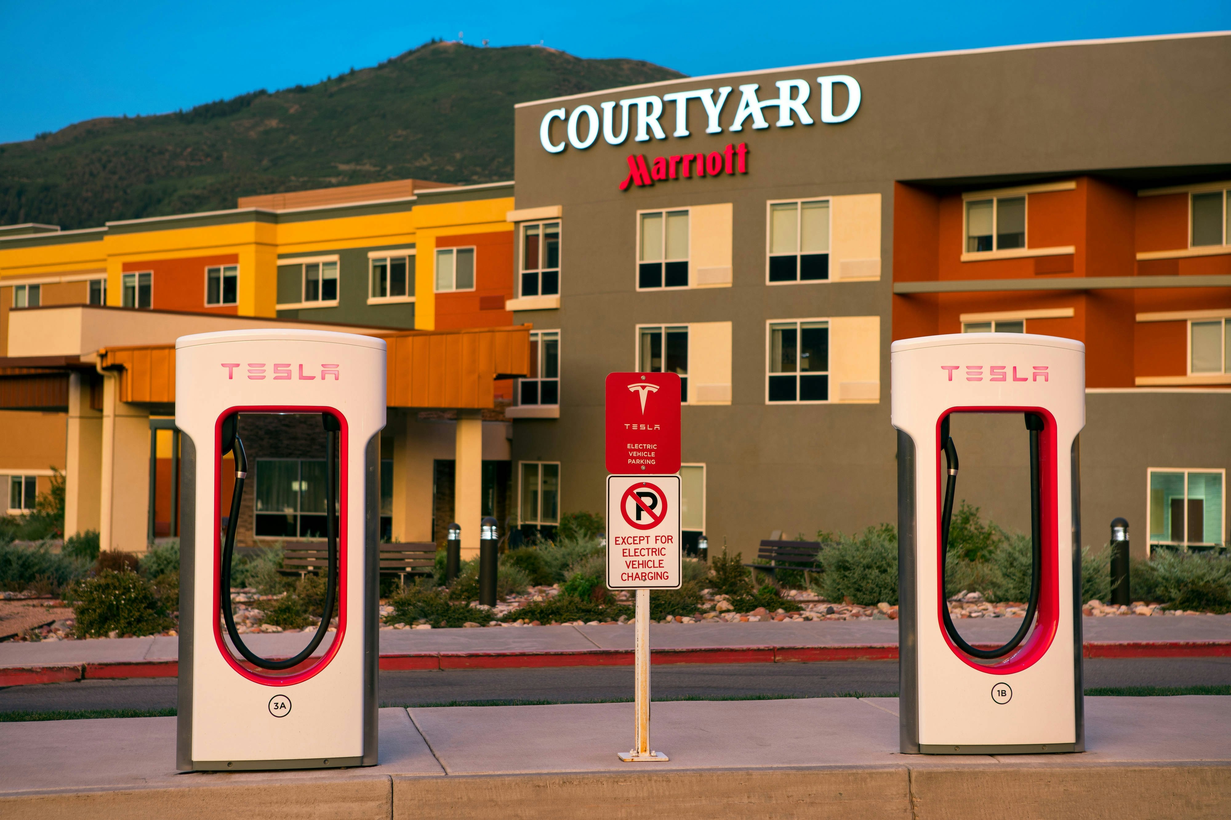Courtyard Glenwood Springs 1/10