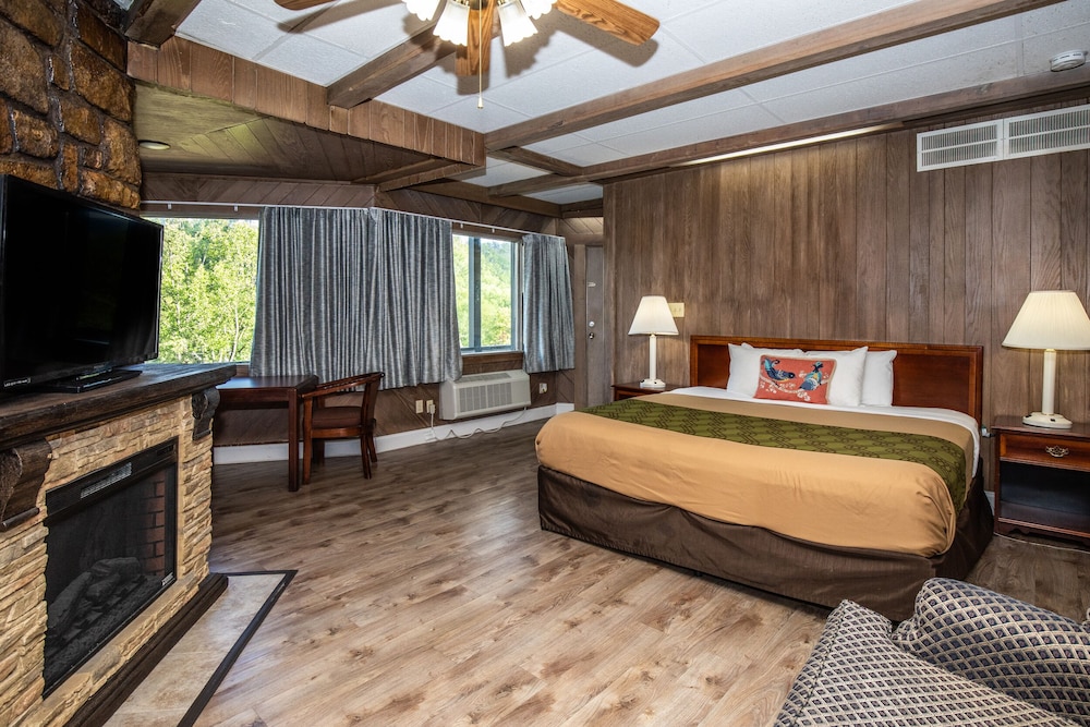 Chalet Inn 7/62