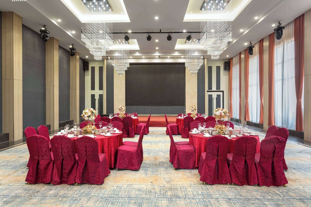 La Quinta by Wyndham Qionghai Yinhai 24/26