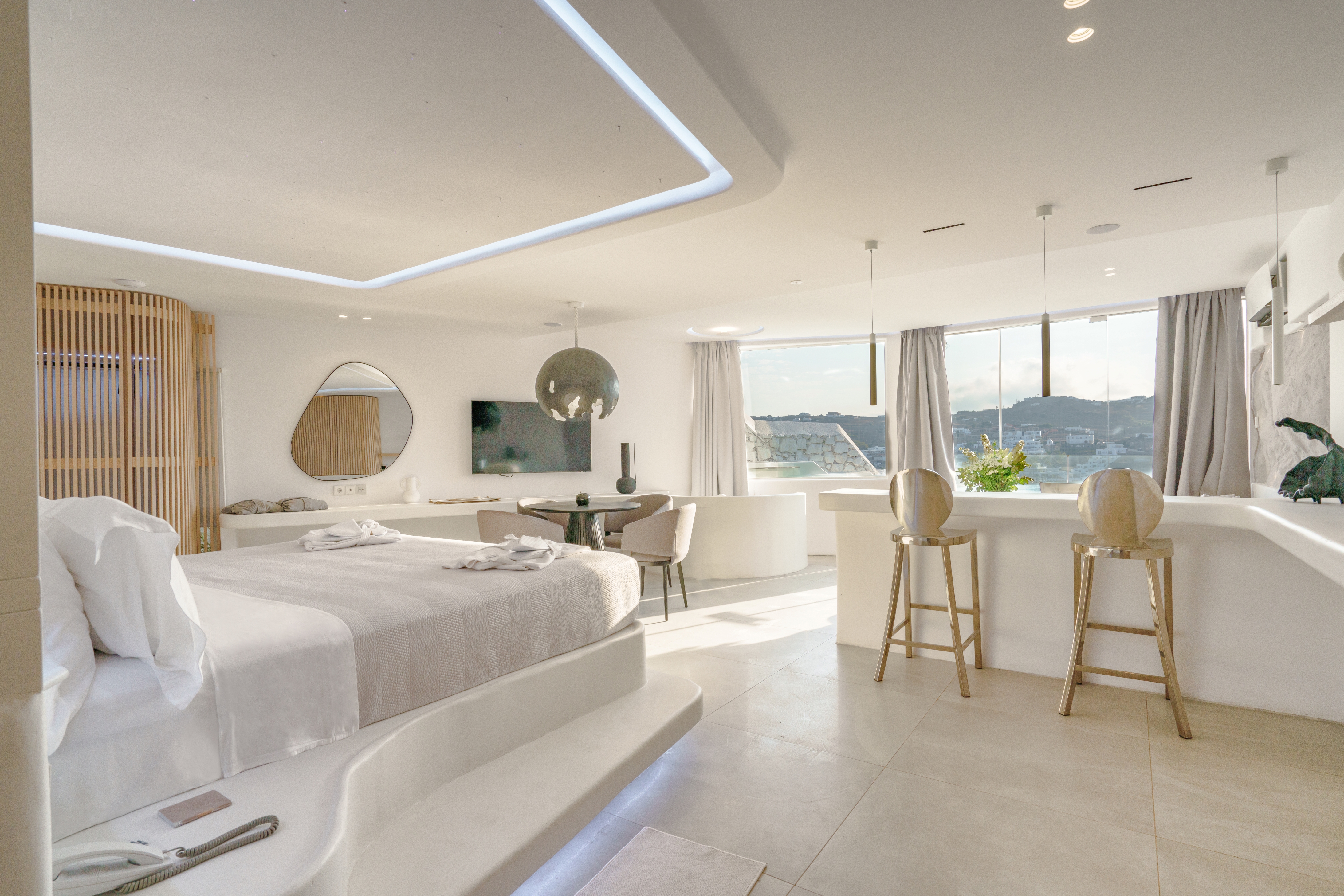 Honeymoon, Mykon, Luxury, Suite, Outdoor Jetted Tub