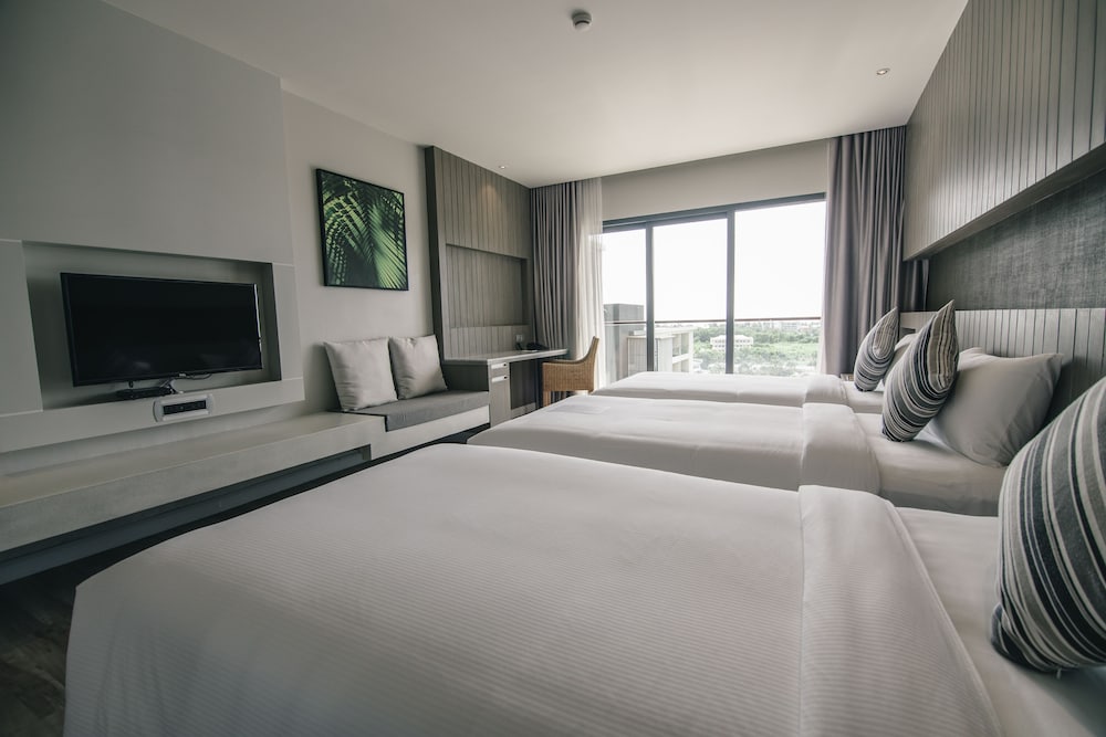 HOTEL IKON PHUKET 40/76