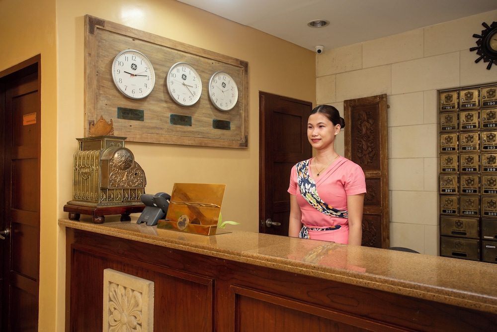 Crown Regency Prince Resort 8/35