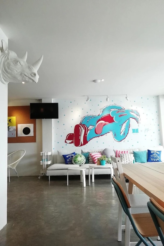 ME U Hostel Pattaya 52/65
