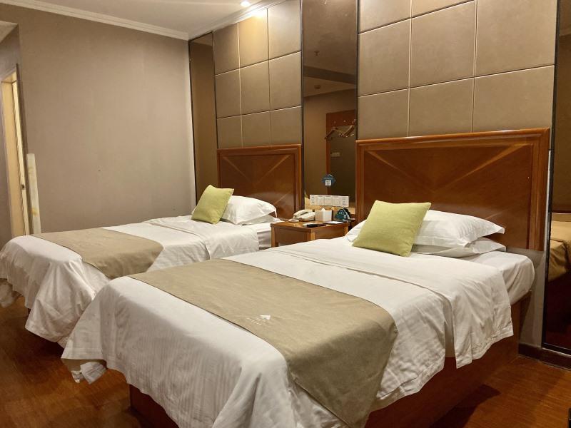 GreenTree Inn Linxi Pingyi Mengyang Road Express Hotel 16/37