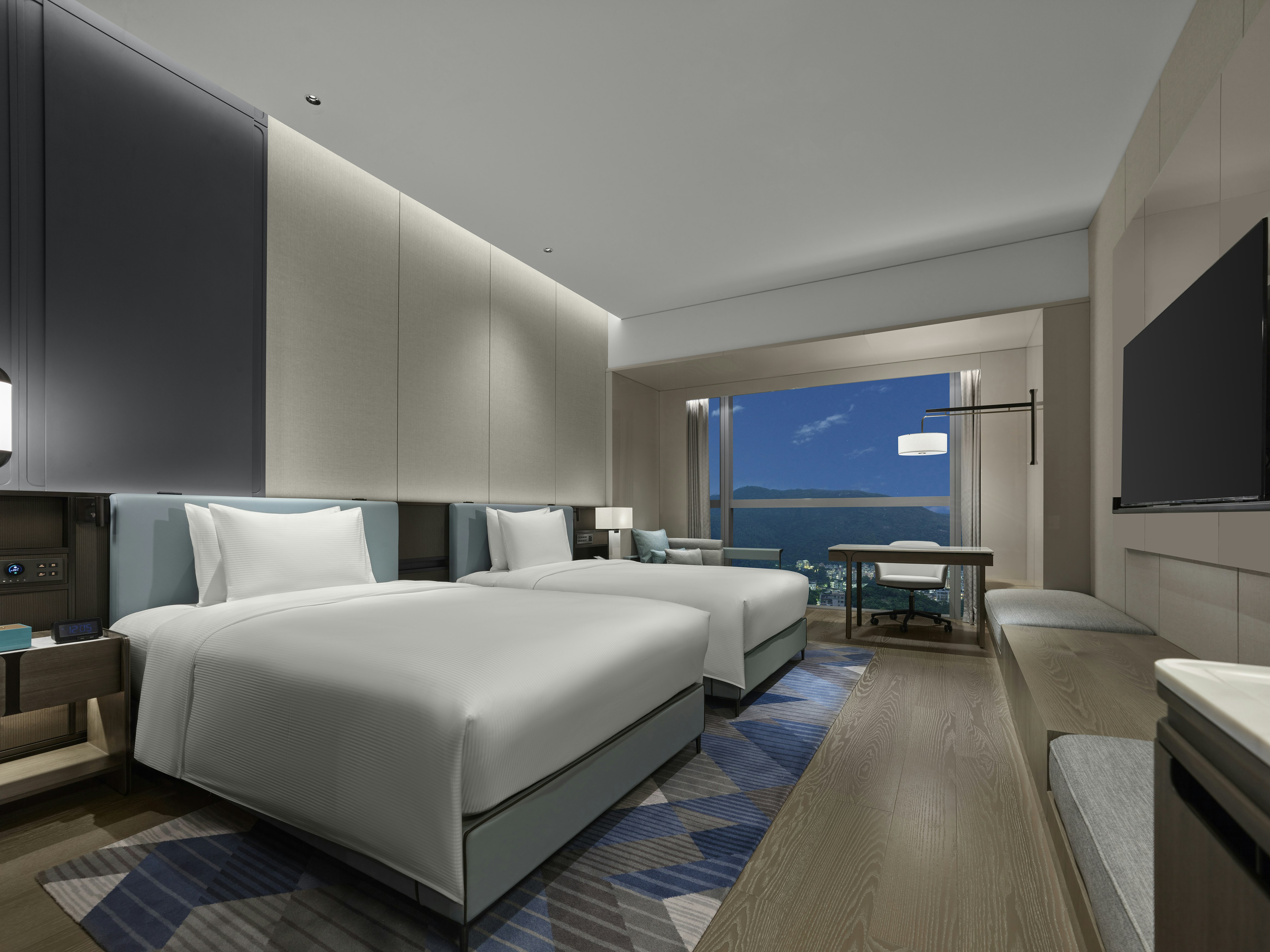 Executive, Twin Beds