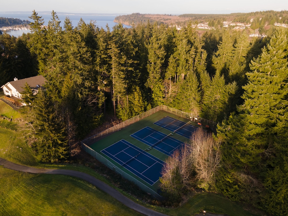 Resort At Port Ludlow 25/50