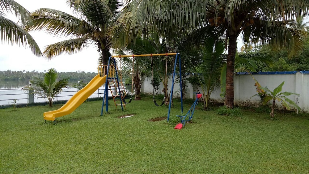 Hotel Bluewaters Cherai 20/46