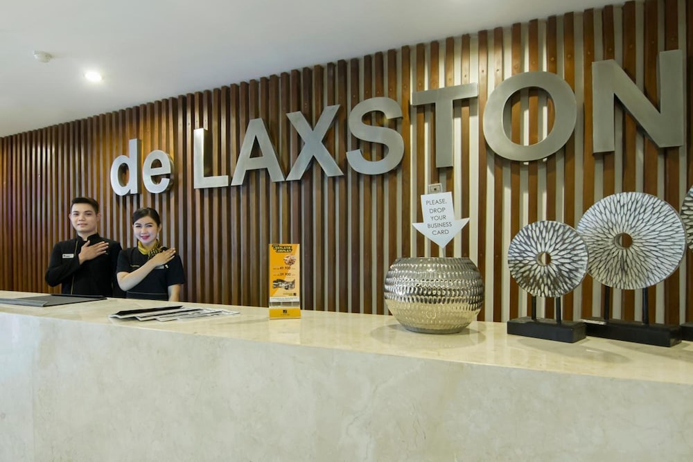 De Laxston Hotel By Azana 3/70