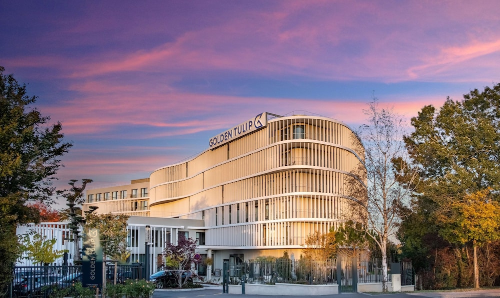 Golden Tulip Lyon Ouest Techlid - Hotel & Spa 1/76