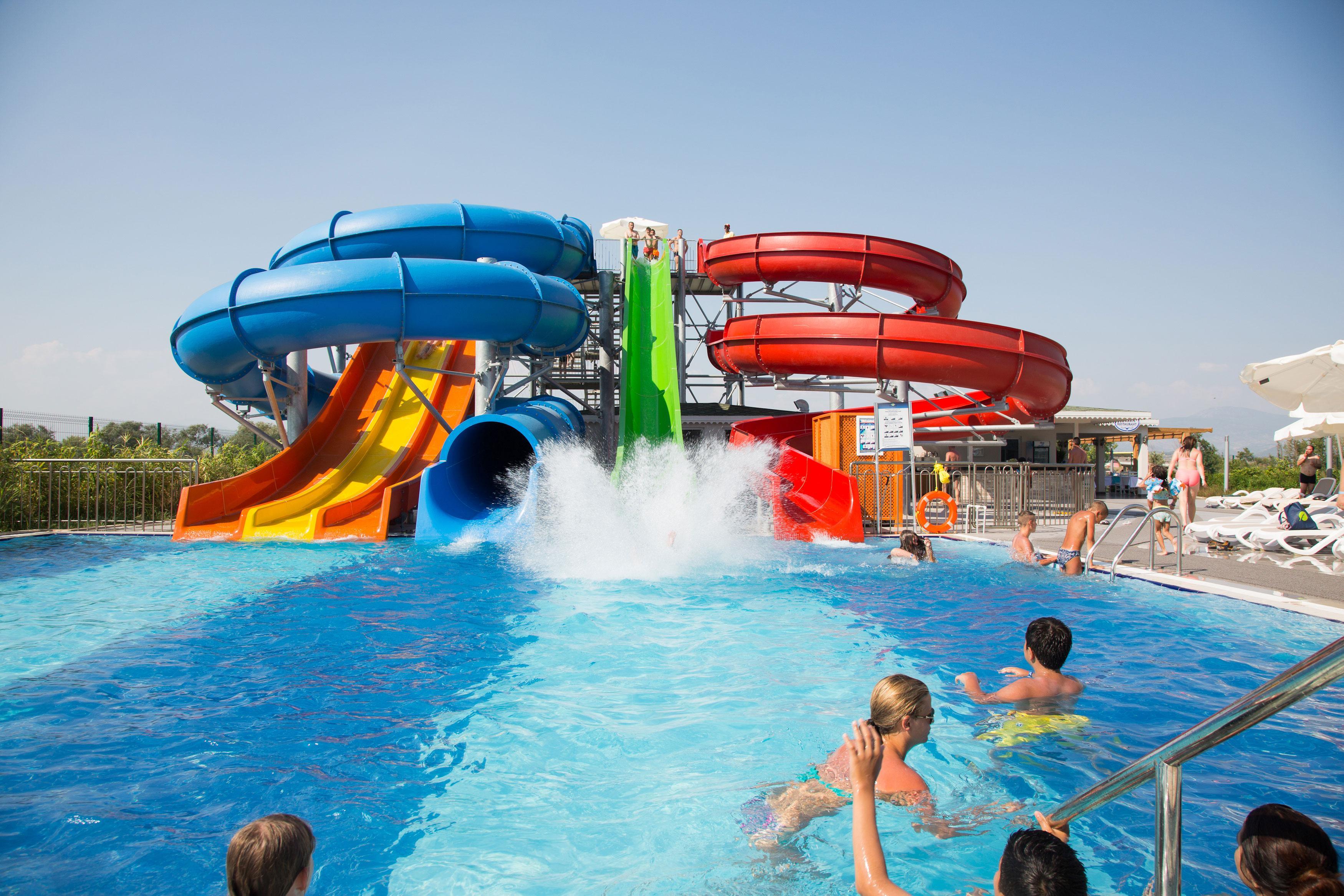 Water Side Resort And Spa 40/50