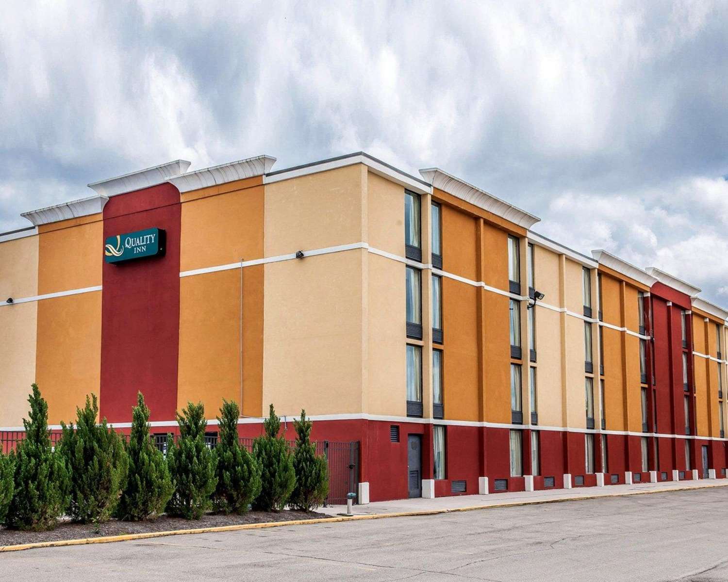 Quality Inn Terre Haute University Area 3/31