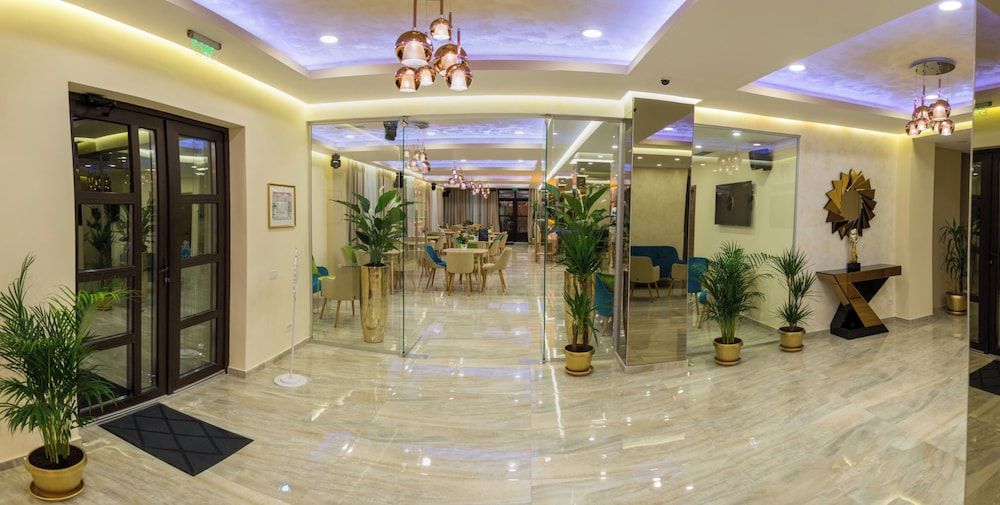 Monopoly Hotel 7/50