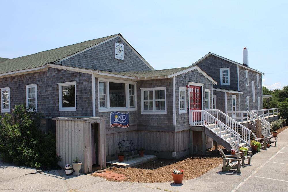 Nags Head Beach Inn by KEES Vacations 6/54