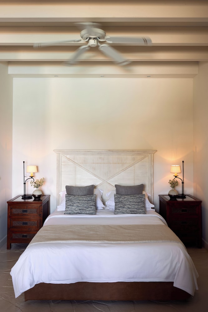 Porto Kea Suites 17/70