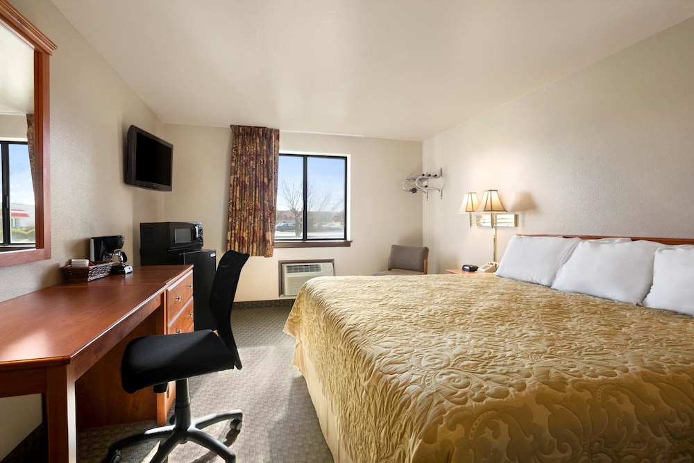 Super 8 by Wyndham Coeur d'Alene 15/32