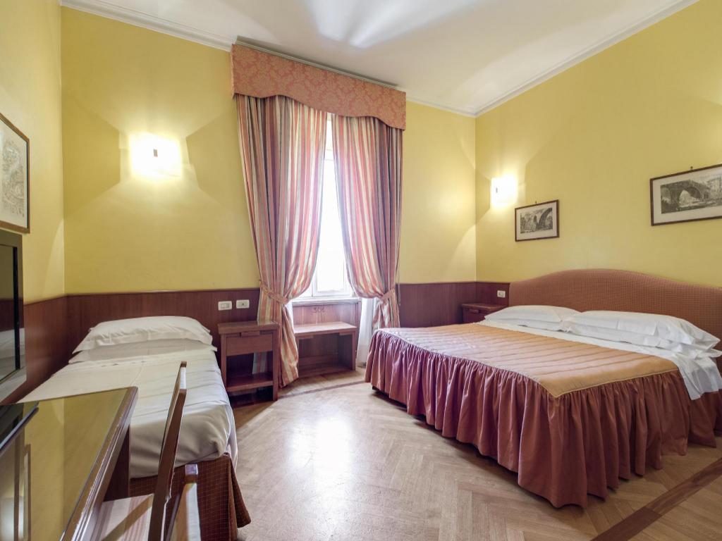 Standard, Triple, 1 Double and 1 Single Bed