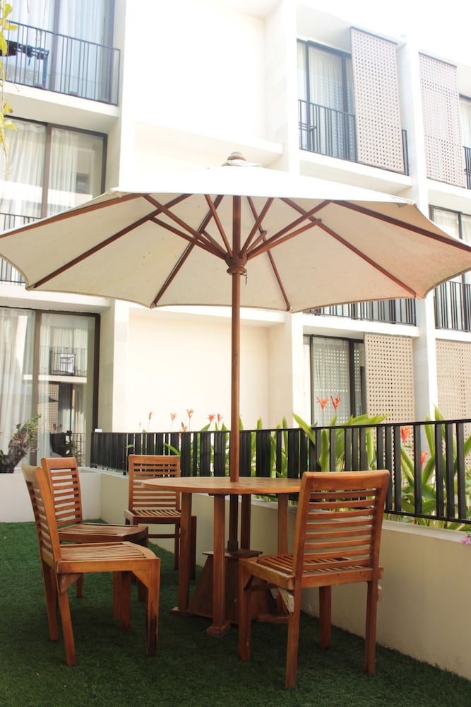 Hotel Terrace At Kuta 46/66