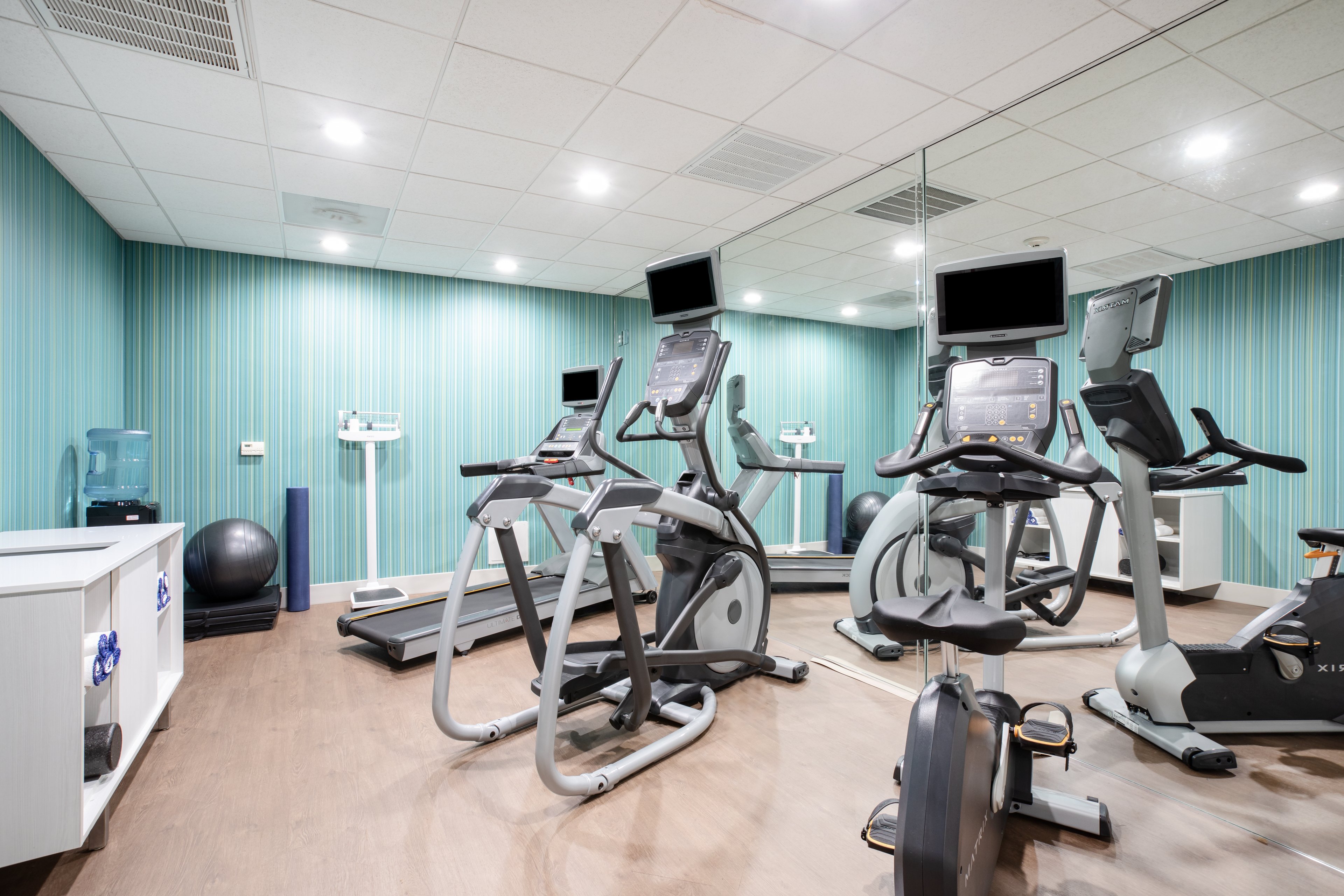 Holiday Inn Express and Suites Chowchilla - Yosemite Park Area 34/58