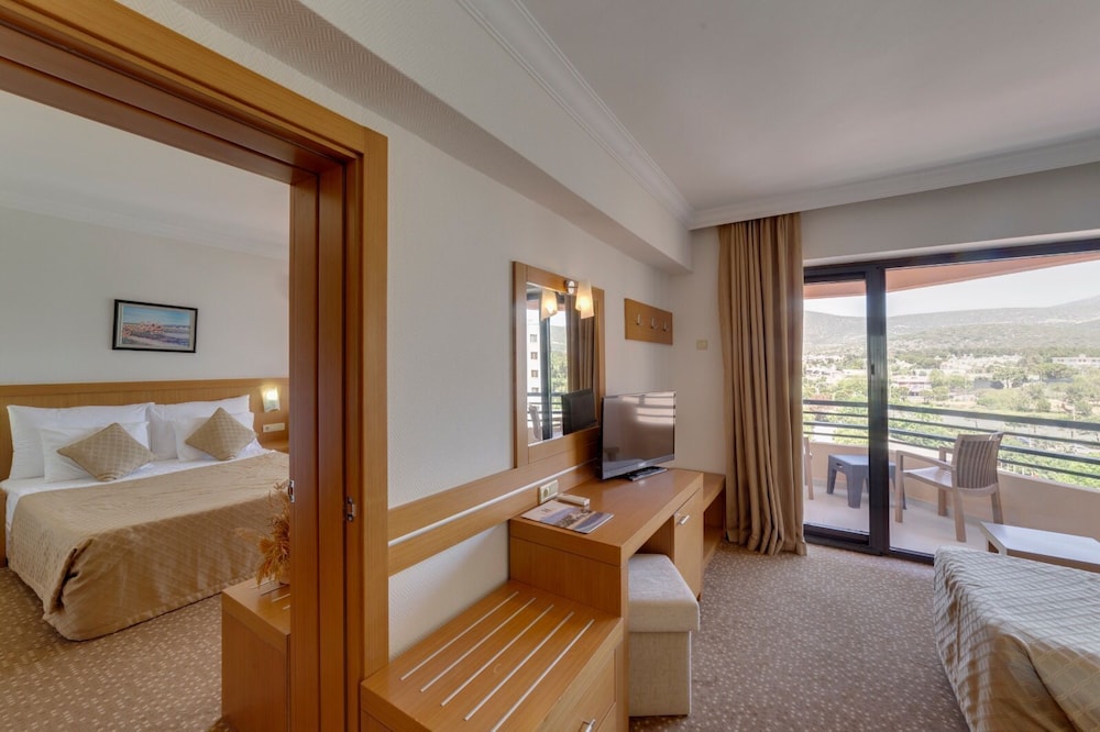 The Holiday Resort 20/54