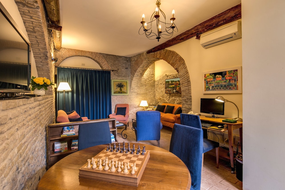 Hotel Santa Maria 12/67
