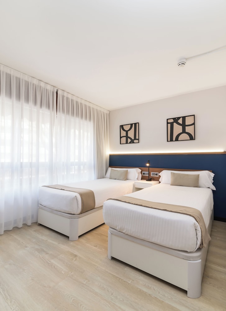 Roisa Hostal Boutique 32/77