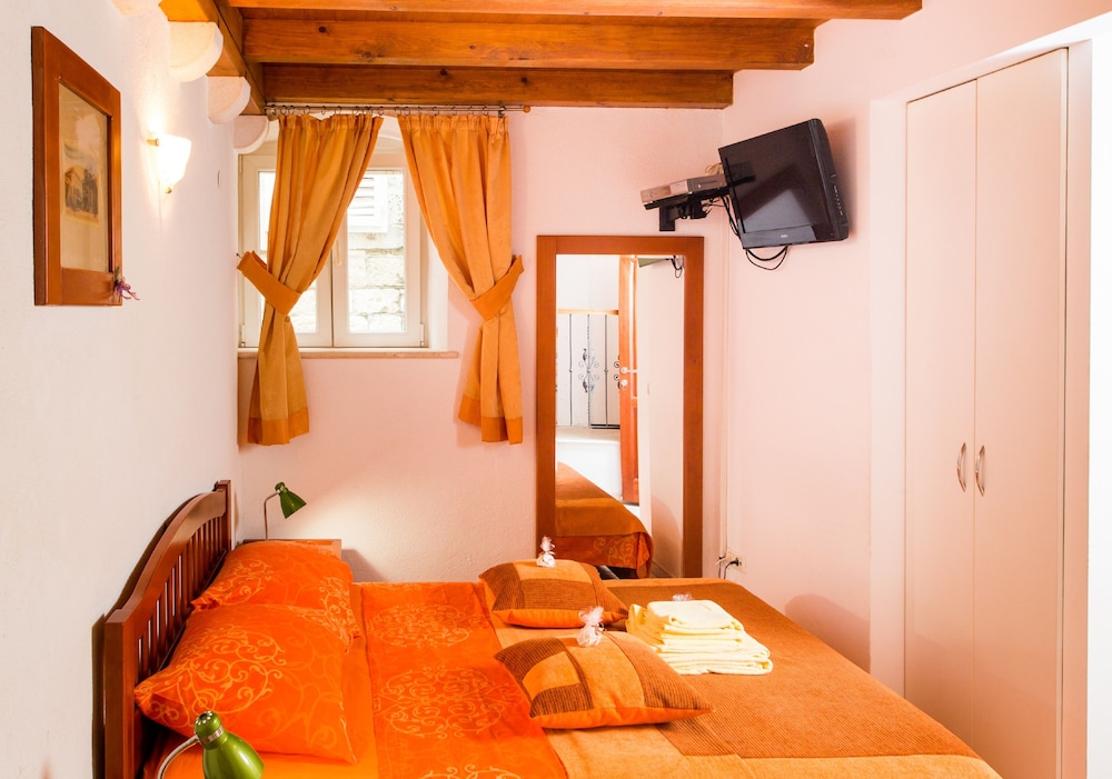 Apartments Ivana 47/63