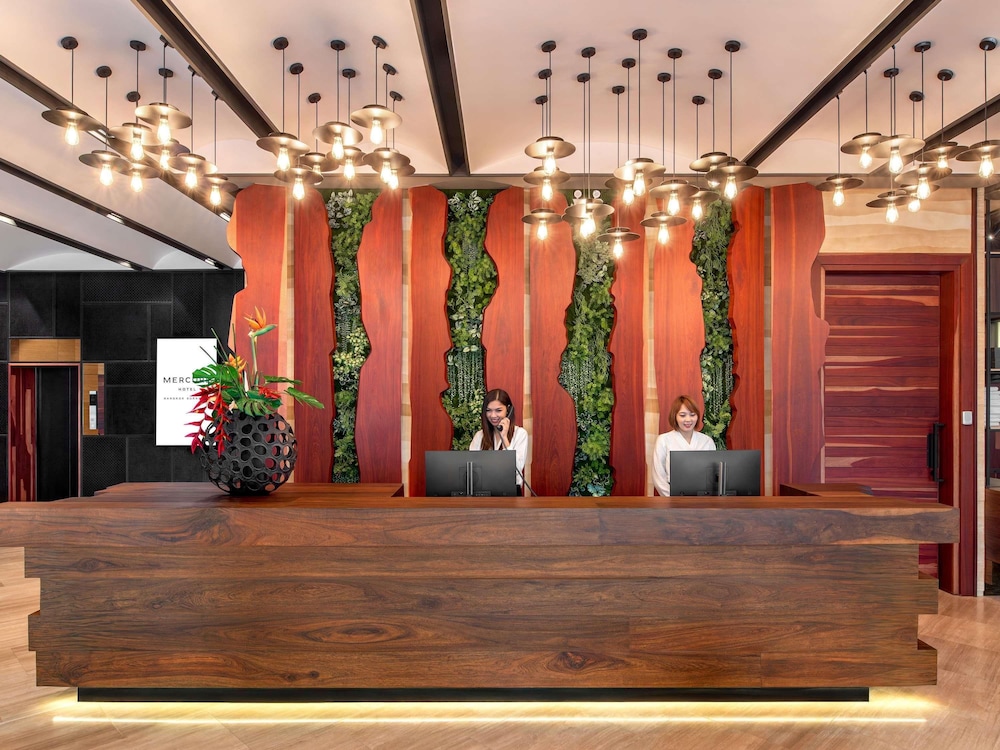 Mercure Bangkok Surawong 9/64