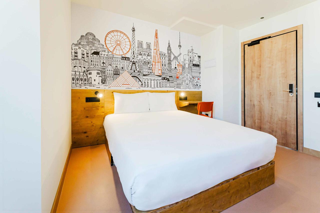 easyHotel Alicante Centro 7/58
