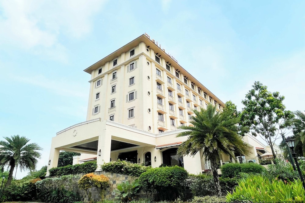 Mella Hotel in LAS PINAS