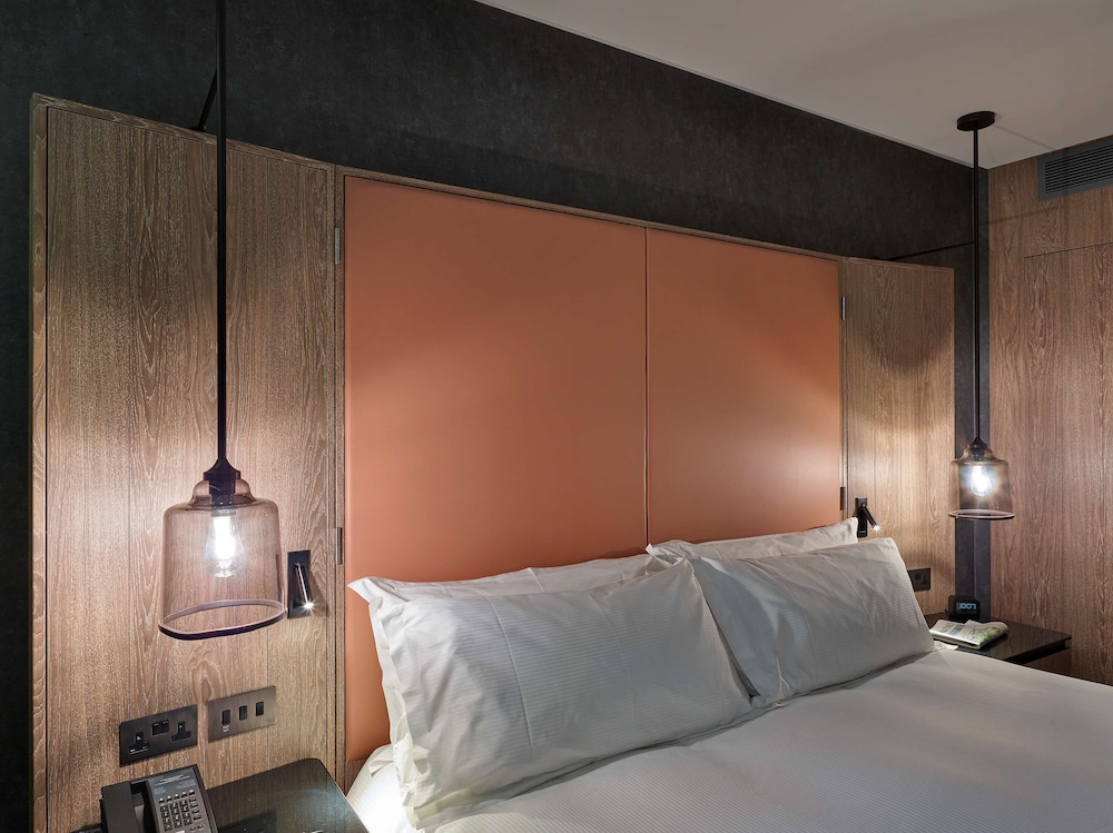 Hilton London Bankside 18/66
