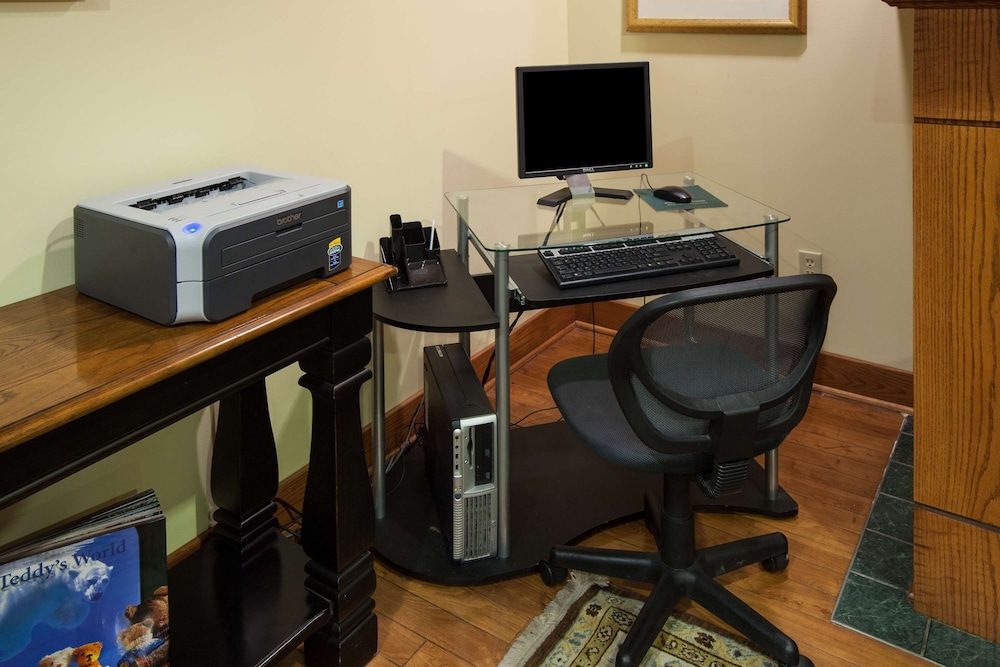 Country Inn & Suites By Radisson Lansing MI 40/42